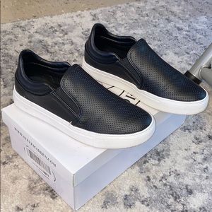 Steve Madden slip on sneakers